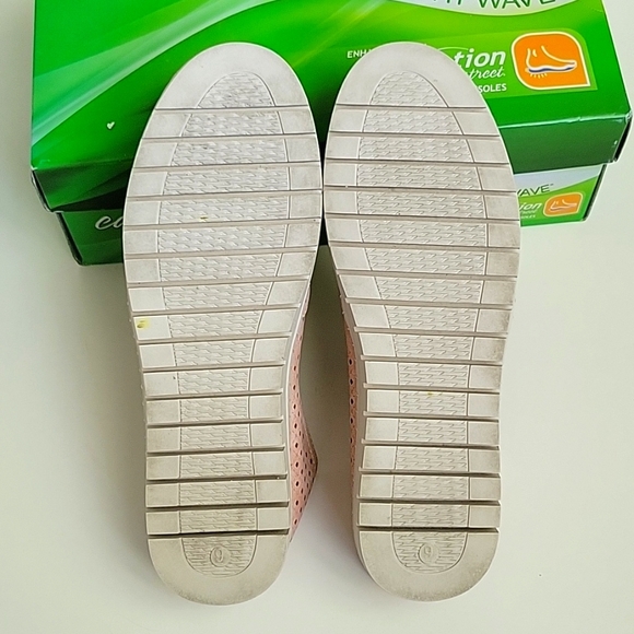 New Reduction "Fresh" by Easy Street EUC - Picture 10 of 14